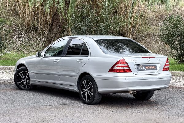 Mercedes C200 CDi-29