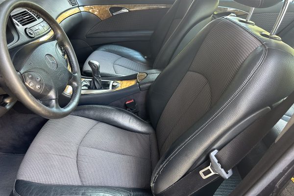 Mercedes E220 44-EU-98-16