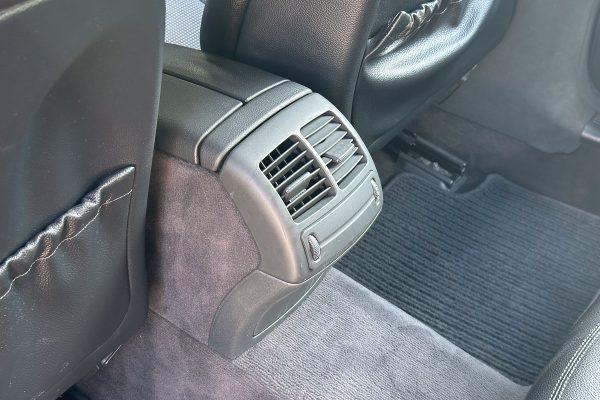 Mercedes E220 44-EU-98-17