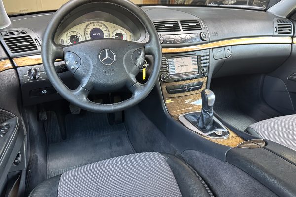 Mercedes E220 44-EU-98-2