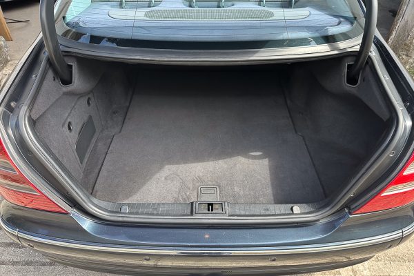 Mercedes E220 44-EU-98-21