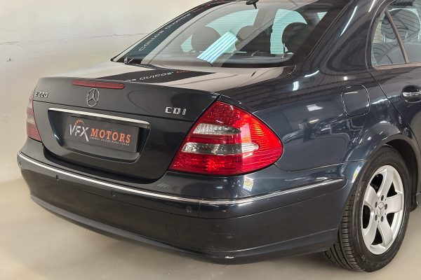 Mercedes E220 44-EU-98-25