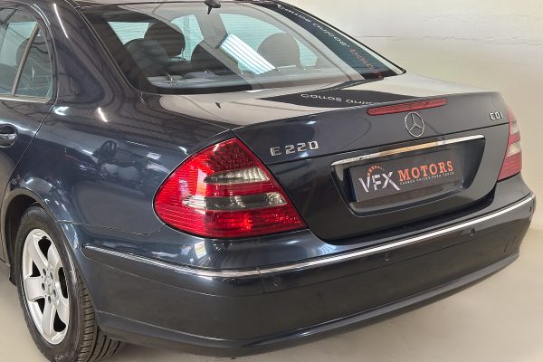 Mercedes E220 44-EU-98-33