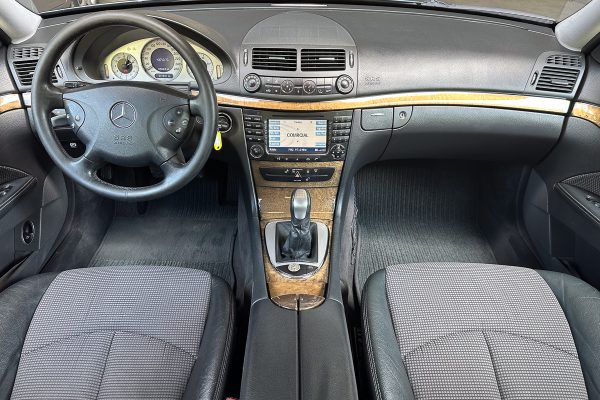 Mercedes E220 44-EU-98