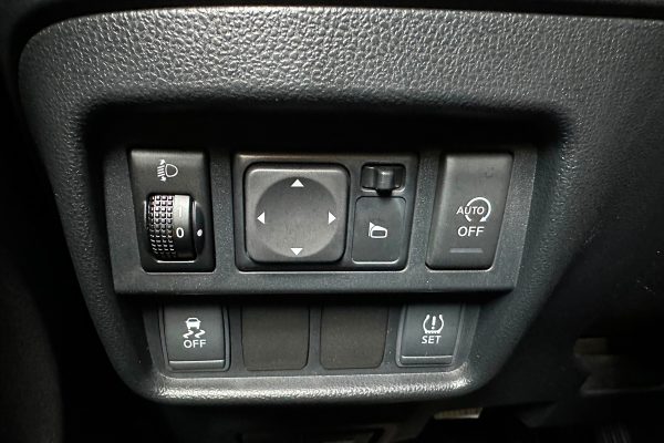 Nissan Juke 87-PT-94-9