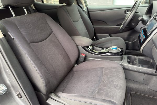 Nissan Leaf BR-60-II-6