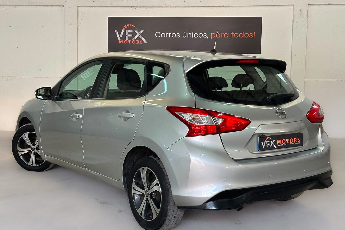 Nissan Pulsar 76-RB-51-16