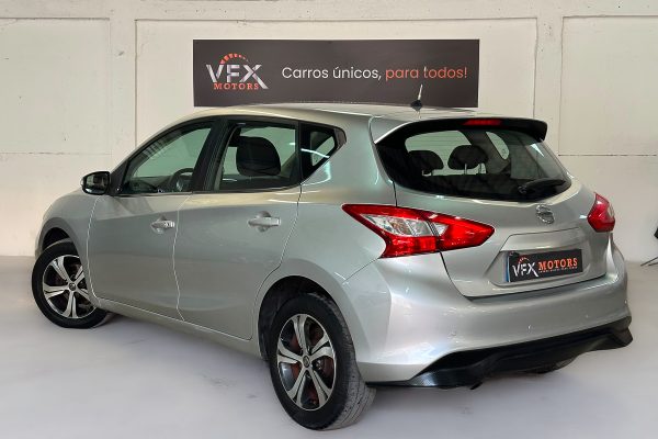 Nissan Pulsar 76-RB-51-19