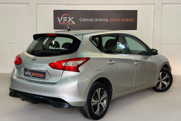 Nissan Pulsar 76-RB-51-21