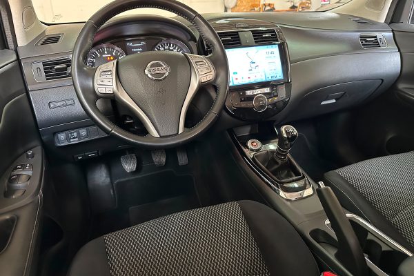 Nissan Pulsar 76-RB-51-29