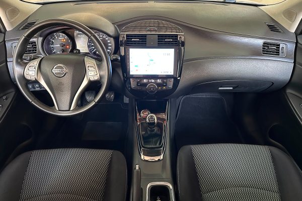 Nissan Pulsar 76-RB-51-38