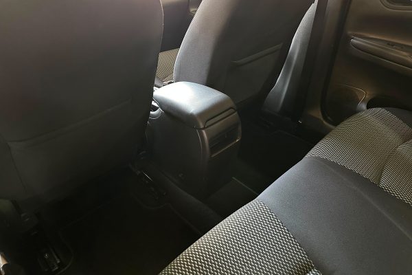 Nissan Pulsar 76-RB-51-42