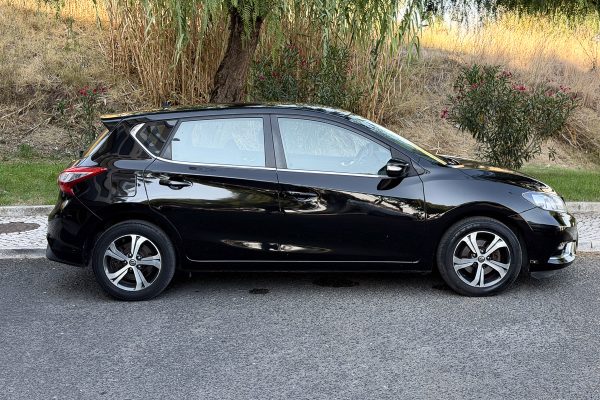 Nissan Pulsar_-27