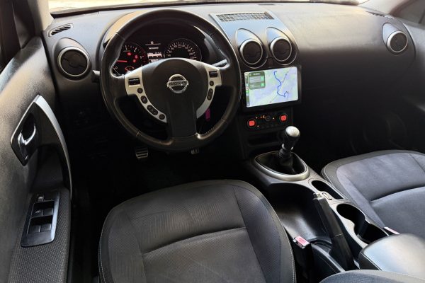 Nissan Qashqai 92-JD-16-9