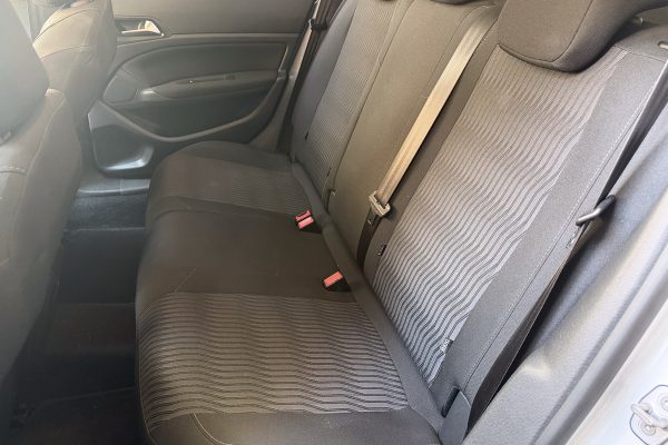Opel Corsa 65-UB-27-14