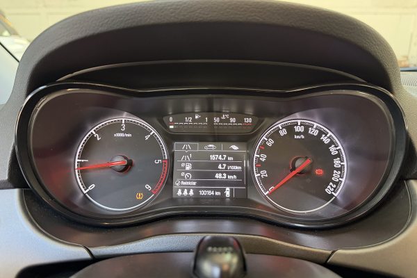 Opel Corsa 65-UB-27
