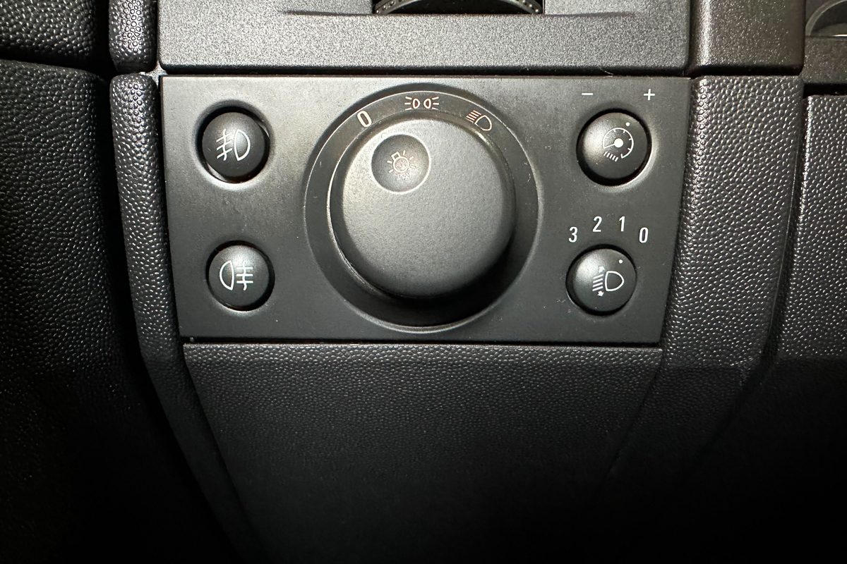 Opel Meriva 1.3 CDTi 75-BP-94-25