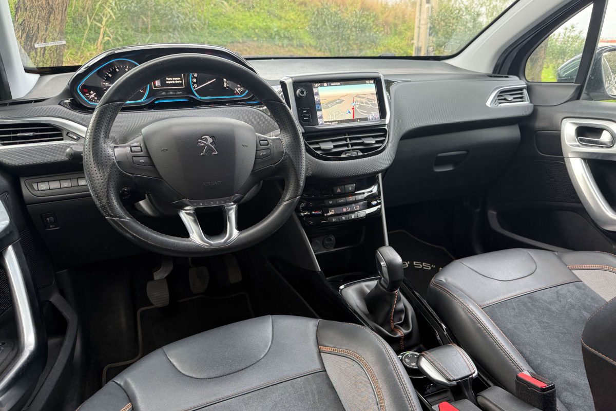 PEUGEOT 2008-12