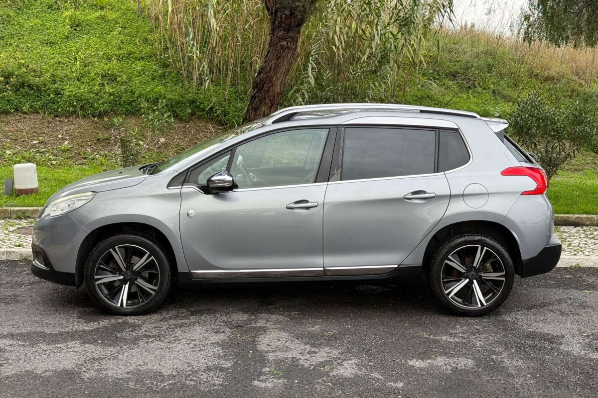 PEUGEOT 2008-26