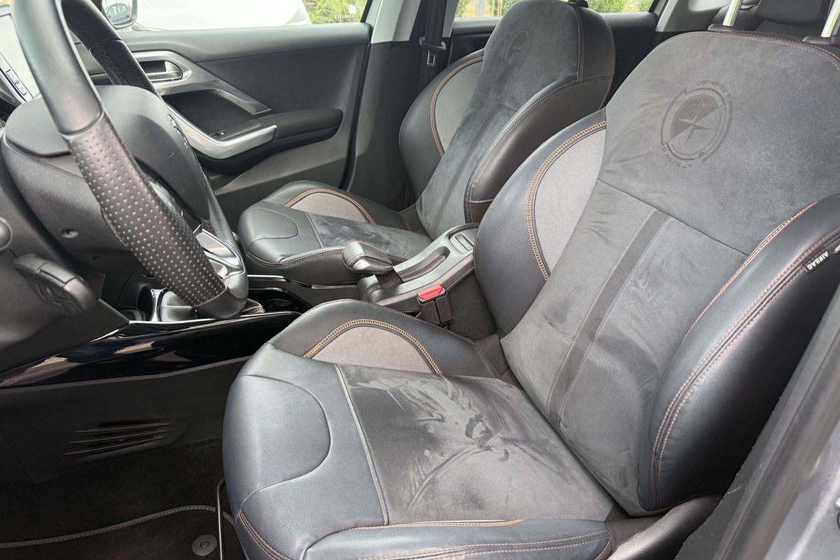 PEUGEOT 2008-4