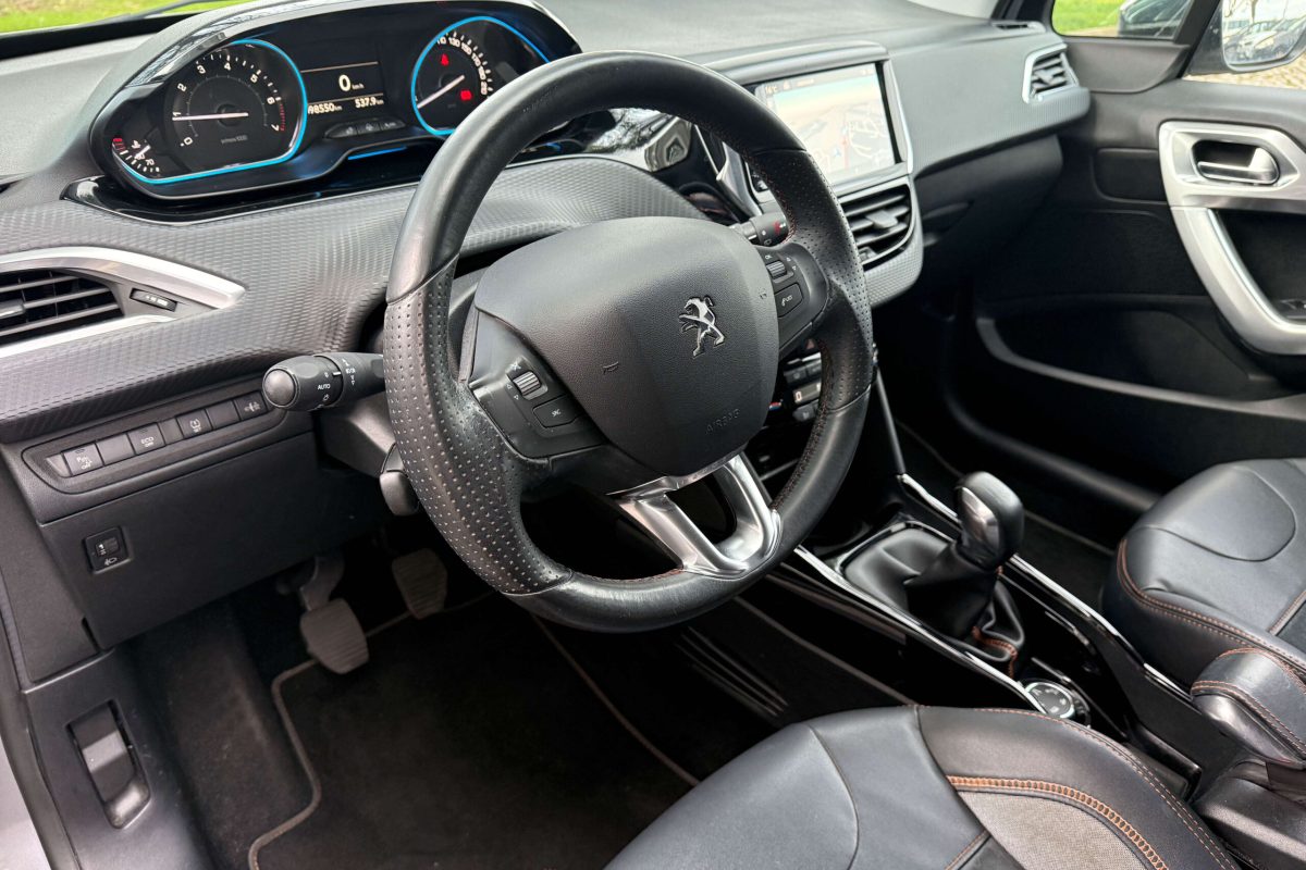 PEUGEOT 2008-5