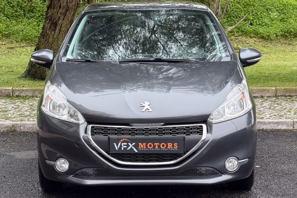 PEUGEOT 208 29-QC-38-24