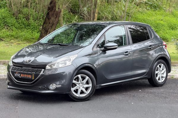 PEUGEOT 208 29-QC-38-26