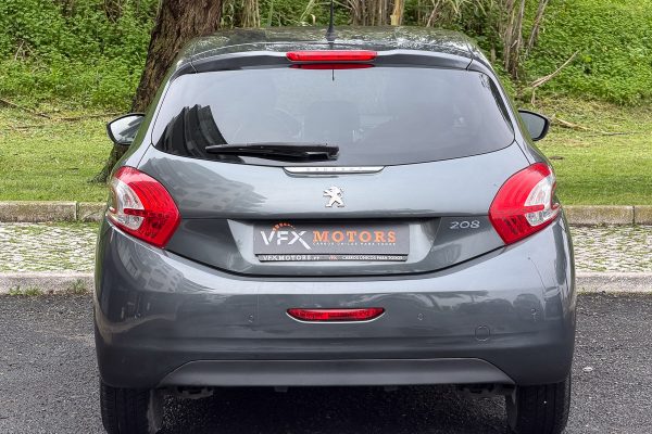 PEUGEOT 208 29-QC-38-5