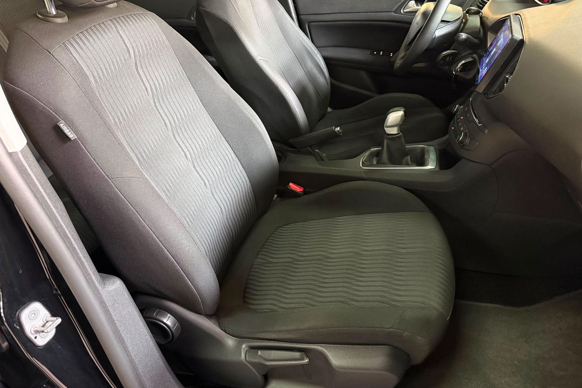 PEUGEOT 308 1.6 86-OE-26-6