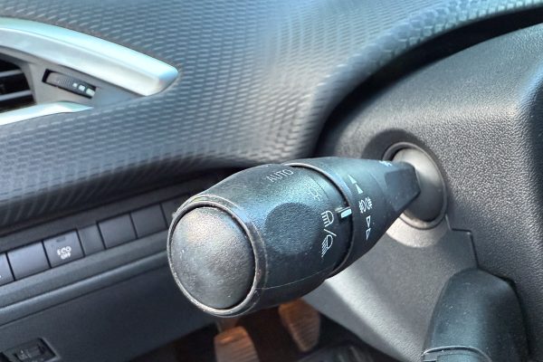 PEugeot 2008-16