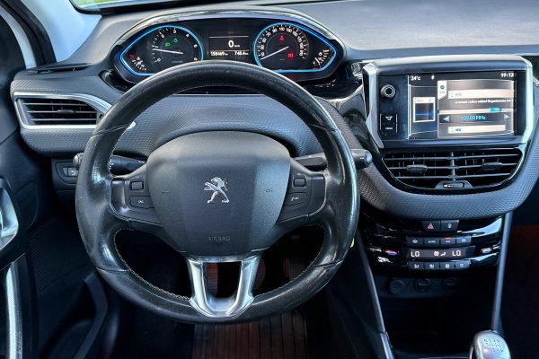 PEugeot 2008-21