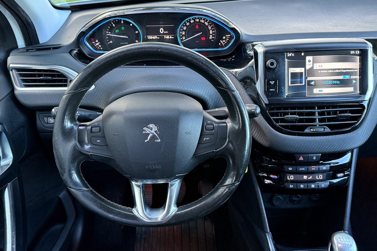 PEugeot 2008-21