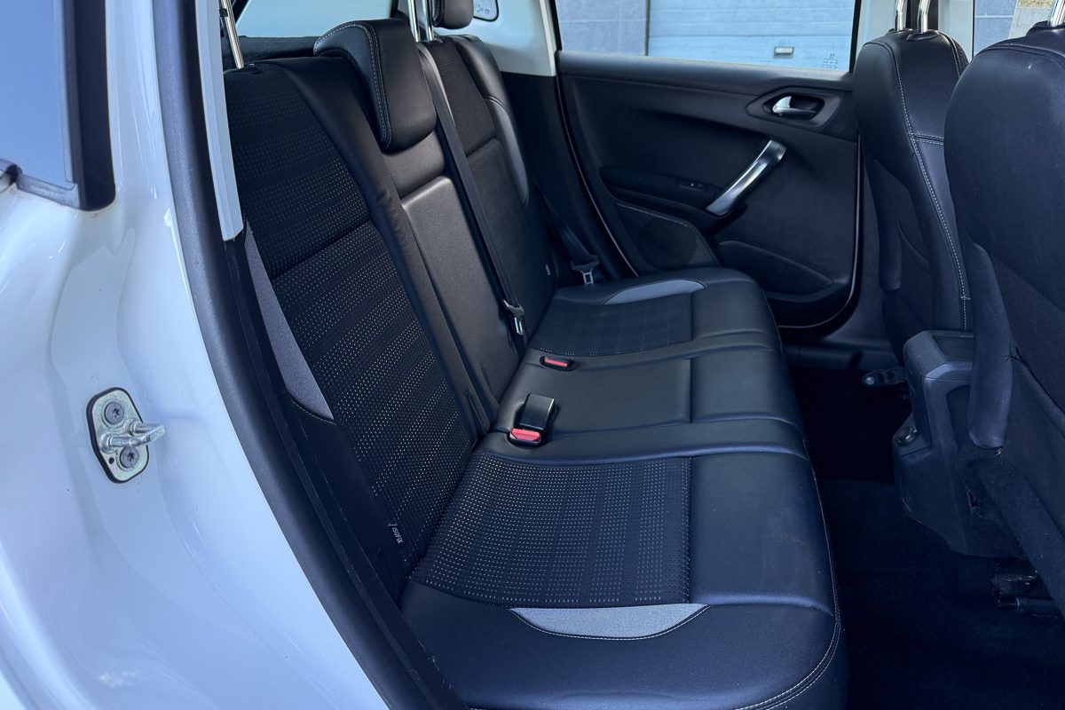 PEugeot 2008-35