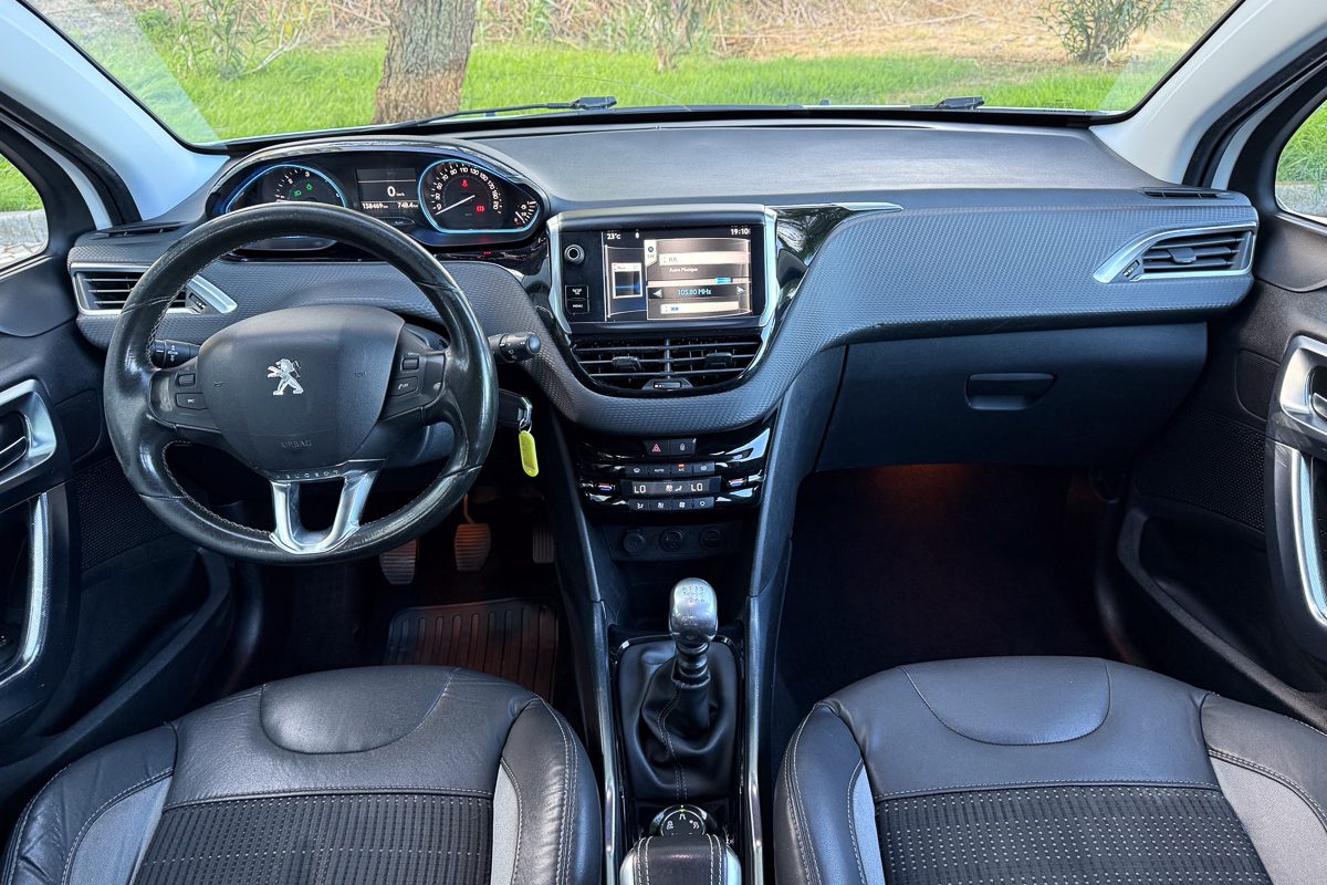 PEugeot 2008-7