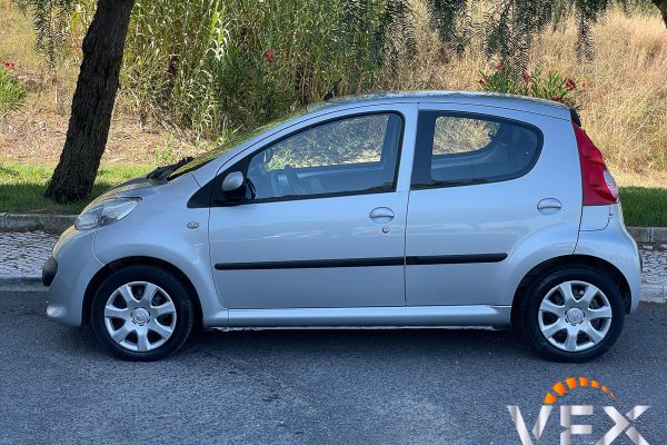 Peugeot 107-11