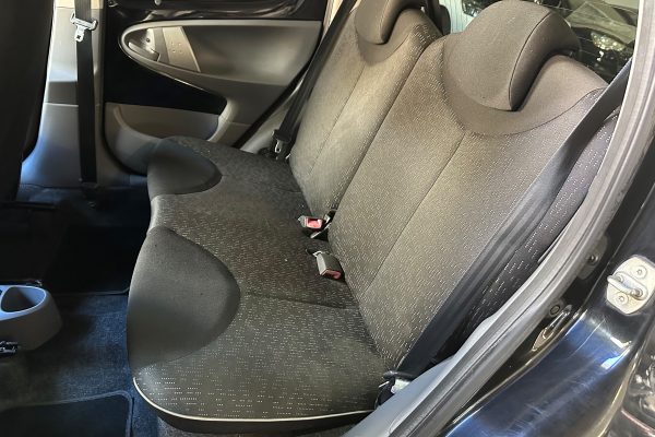 Peugeot 107 22-MS-45-24
