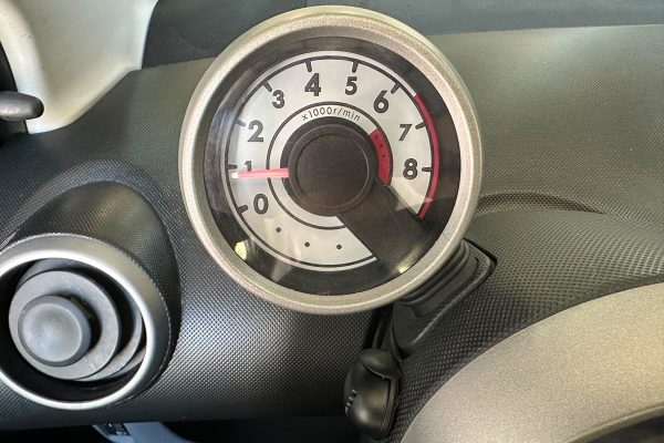 Peugeot 107 97-JN-18-23