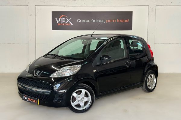 Peugeot 107 97-JN-18-8