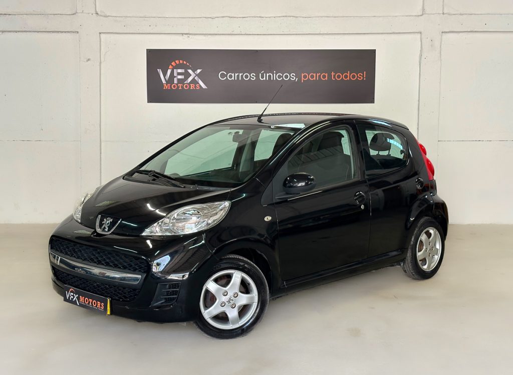 Peugeot 107 97-JN-18-8 Peugeot 107 97-JN-18-8