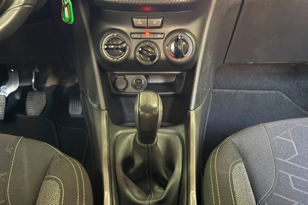 Peugeot 2008 05-TU-30-19
