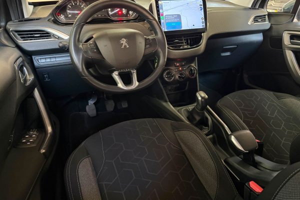 Peugeot 2008 05-TU-30-27