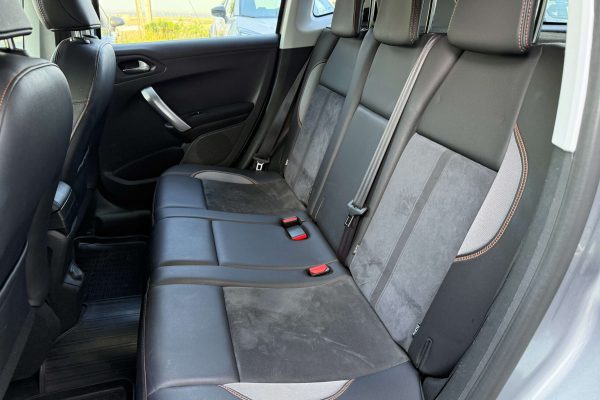 Peugeot 2008 1.6HDi-16