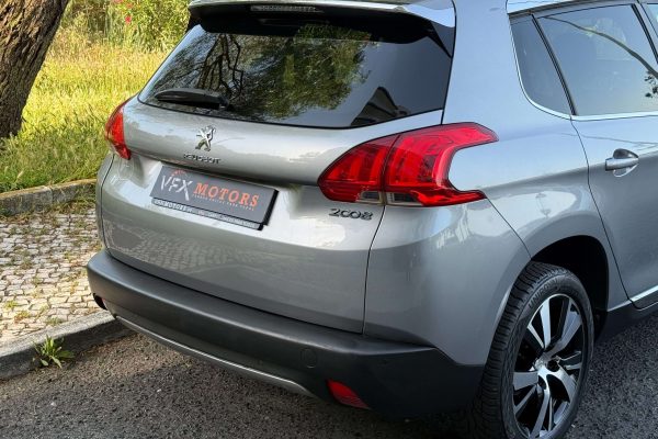 Peugeot 2008 1.6HDi-21