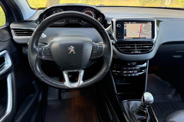 Peugeot 2008 1.6HDi-8