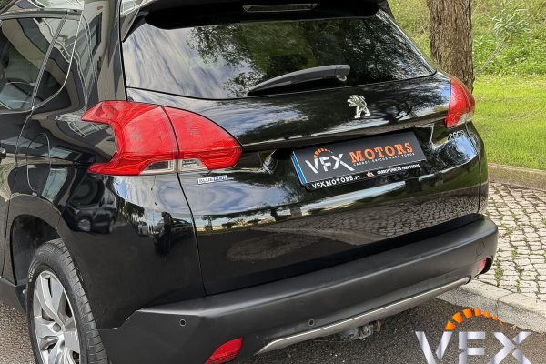 Peugeot 2008-12