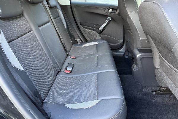 Peugeot 2008-15