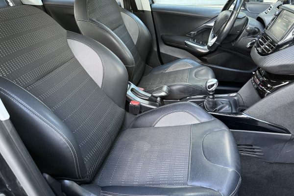 Peugeot 2008-16