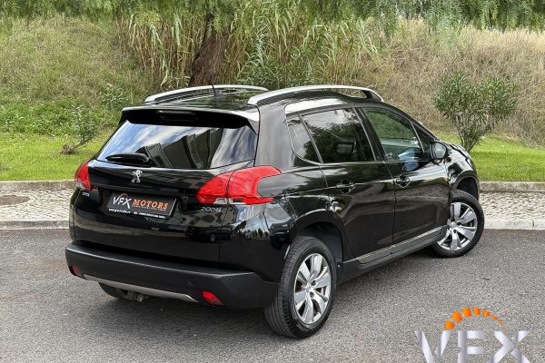 Peugeot 2008-3