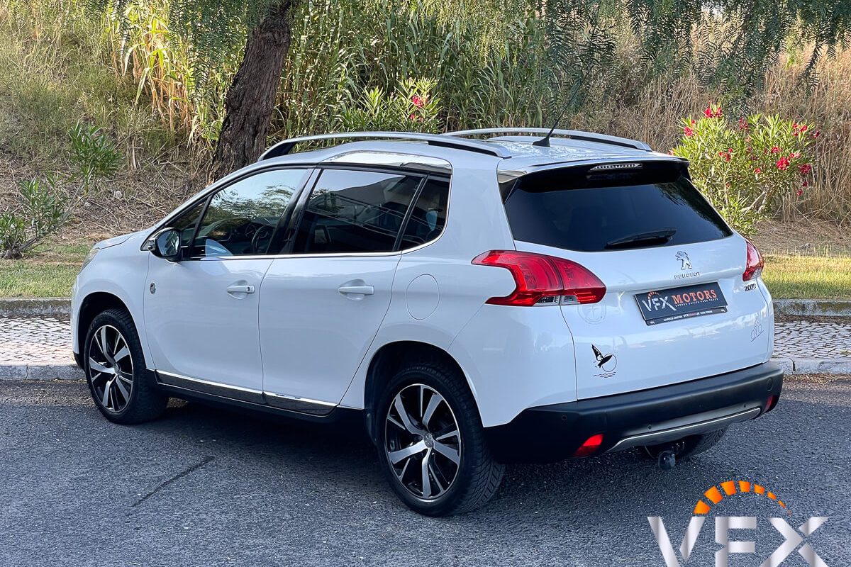 Peugeot 2008_-2