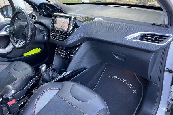Peugeot 2008_-24